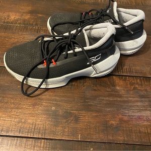 Boys Steph Curry Under Armour Shoes